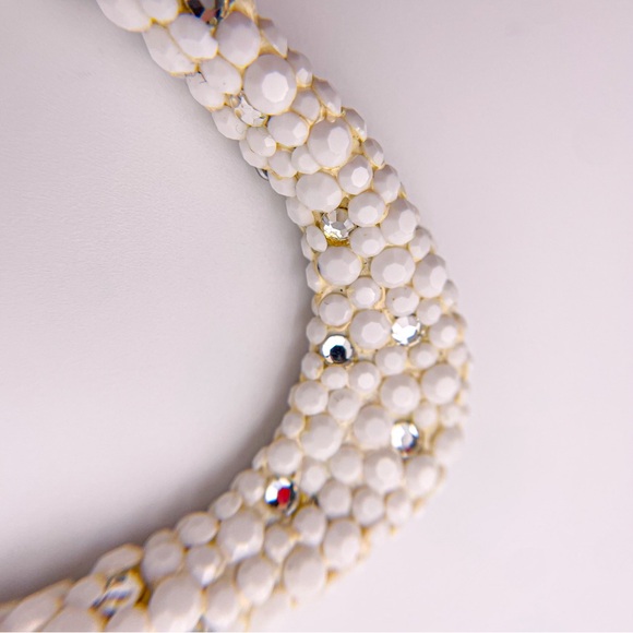 Rare Vintage Couture James Arpad Rhinestone Clipon White Abstract Large Earrings - Picture 7 of 16